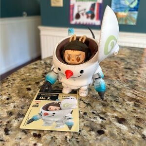 THE MONSTERS × Kow
Yokoyama Ma.k. Series - S.A.F.S Snowman